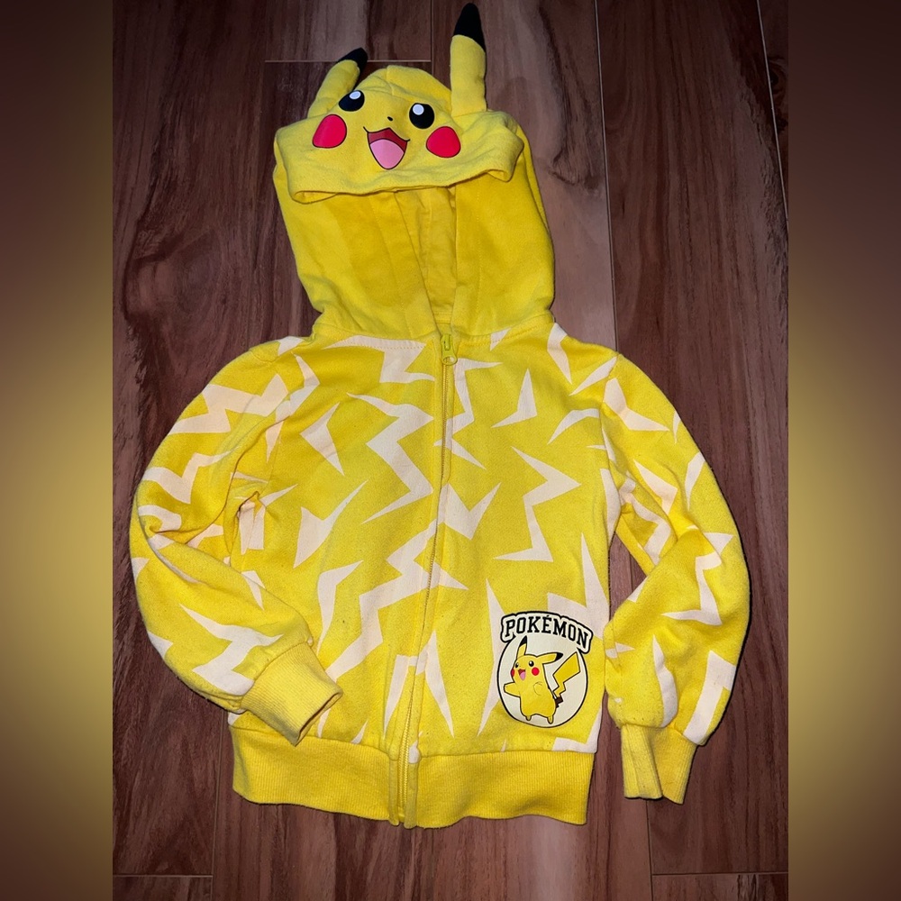 4/5 Pokemon Sweatshirt